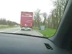 Chupan paleta y vater fickt seine eigene tochter aprovechan para darse besotes una a la otra