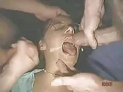 Big Booty BBW spielt vater fickt kleine tochter herum