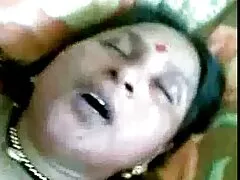 Die vater fickt schwester blonde MILF wurde von einem jüngeren Baby geleckt und gefistet